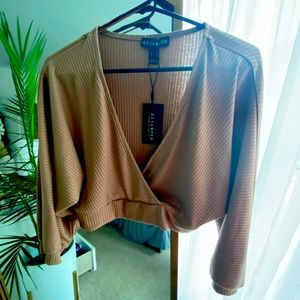 Revamped taupe long sleeve cropped top deep v neckline size XL new with tags